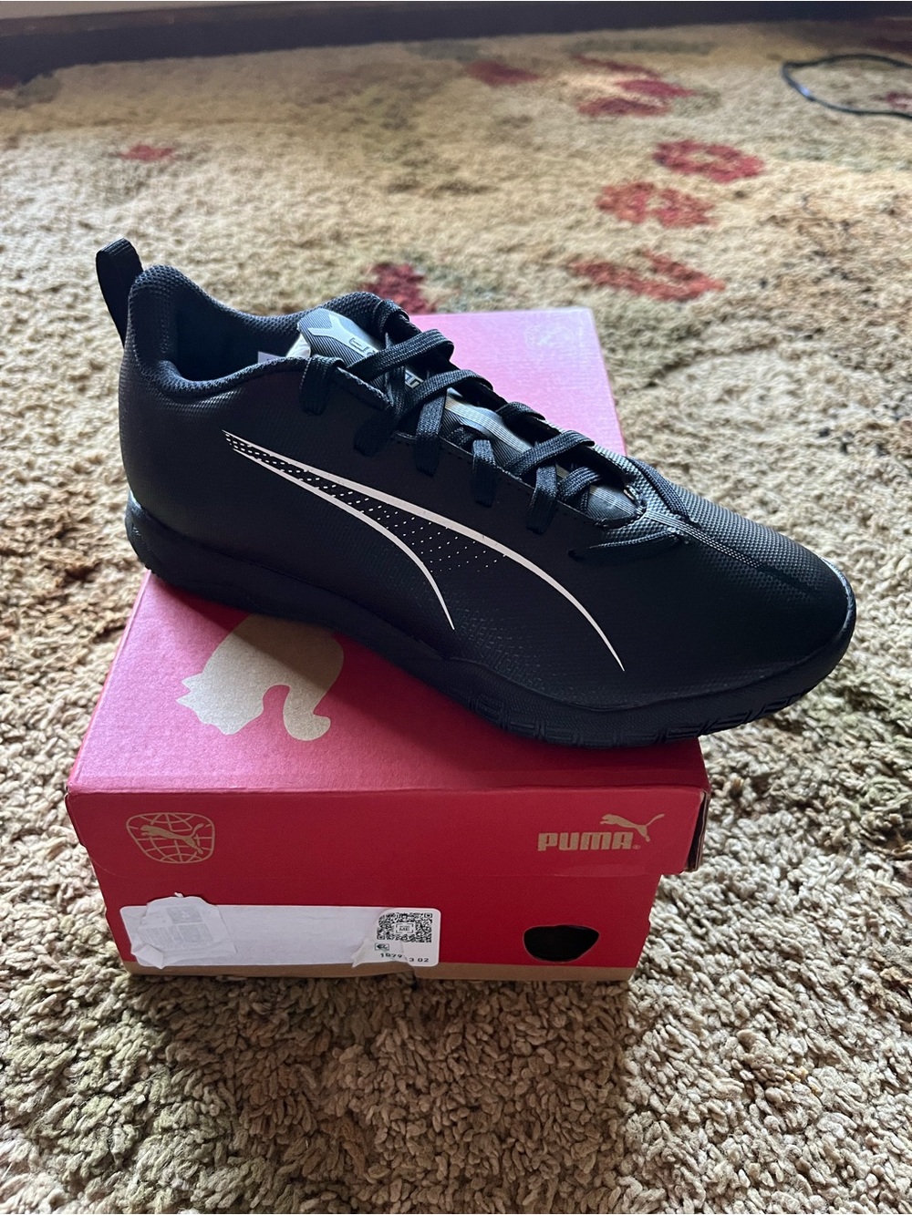 Puma Kids Black Sneaker with White Formstrip